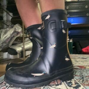 Navy & yellow duck Joules rain boots